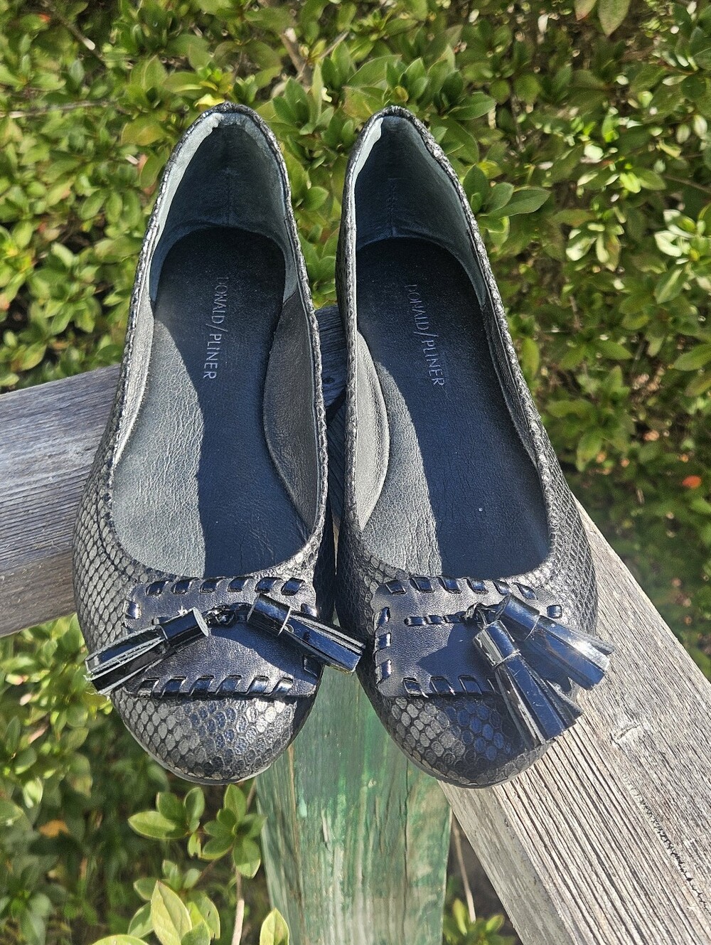 Donald J. Pliner Black Snake-Embossed Tassel Flats